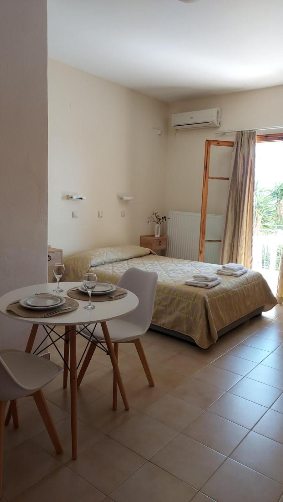 ליקסורי Sea Breeze Apartments מראה חיצוני תמונה