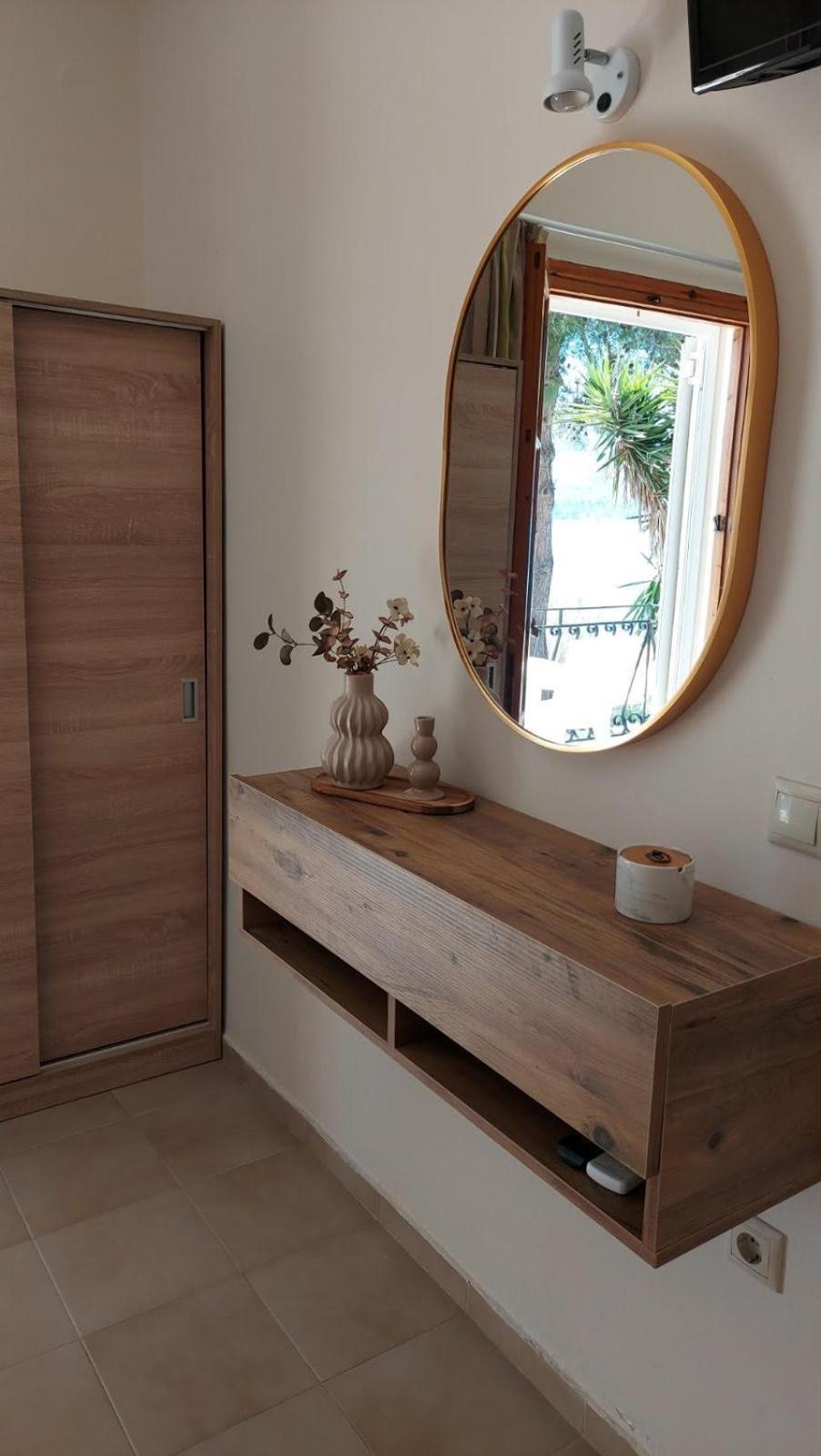 ליקסורי Sea Breeze Apartments מראה חיצוני תמונה