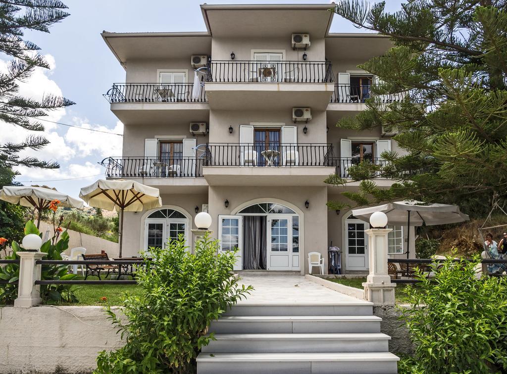 ליקסורי Sea Breeze Apartments מראה חיצוני תמונה